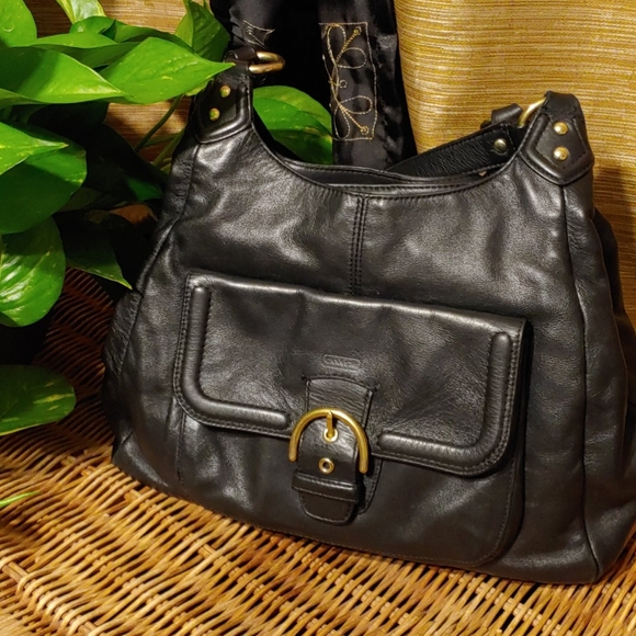 Coach Handbags - Coach handbag F24686
